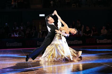 foxtrot dance origin: The foxtrot, a smooth and elegant ballroom dance, has its roots deeply embedded in the social fabric of American society during the early 20th century.